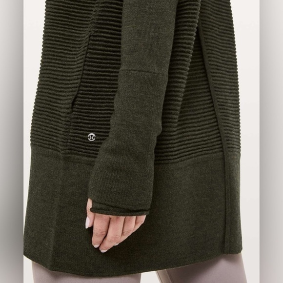 Lululemon Sit In Lotus Wrap II Heathered Dark Olive - Picture 6 of 15